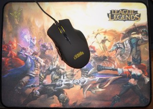 Razer Naga HEX League of Legends Edition and the Razer Goliathus mouse pad